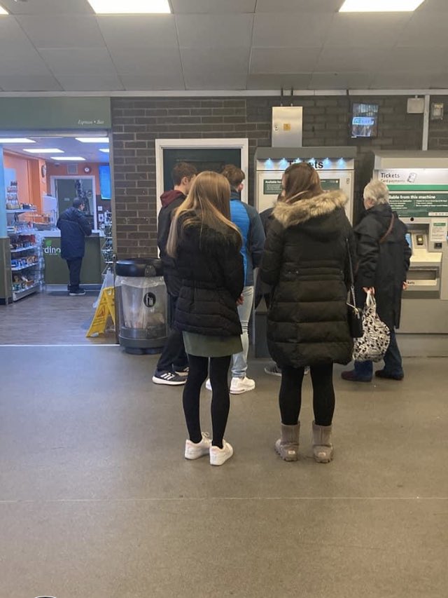 TheWavendonian (@thewavendonian) on Twitter photo 