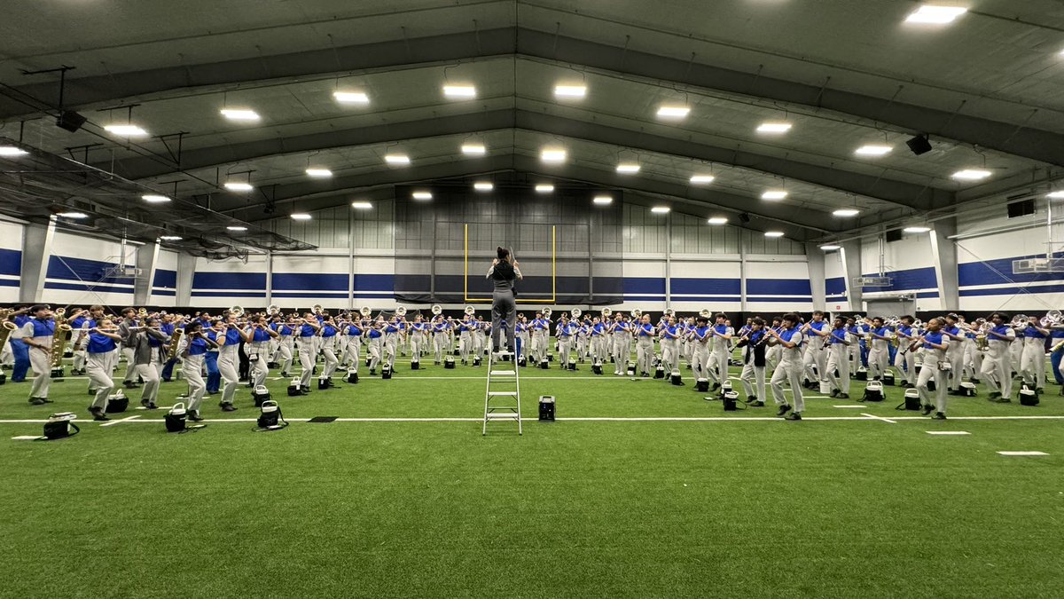 hebronbandboost's tweet photo. Early morning call X after 2 winks &amp; we’re off to @uiltexas #txbands Join @TheHebronBand under the pink Texas skies this morning at 8:45 AM as we take you on Monomyth: A heroes journey. #AIATT League #Area #Marchingcontest #Marchngband Mesquite Memorial Stadium https://t.co/R9HxBuQzew