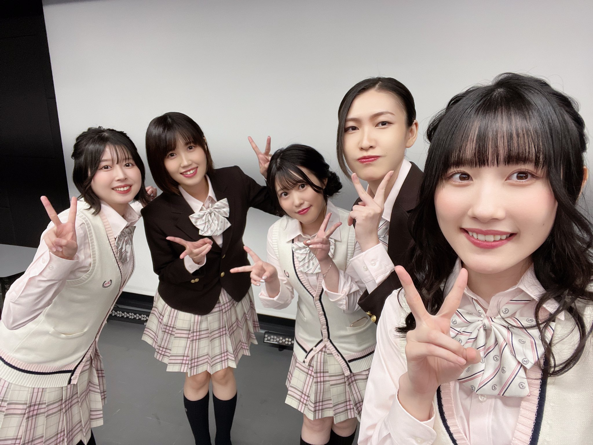 DIALOGUE+ ラッフル　セットB 内山悠里菜 DIALOGUE+ ラッフル セットB 内山悠里菜（内山悠里菜ら新人声優8