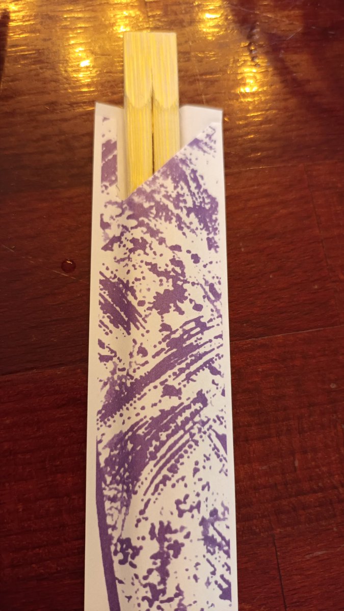 allgeallgemeine's tweet image. #ProTipp: Beim Asiaten alle Stäbchen auseinander brechen.