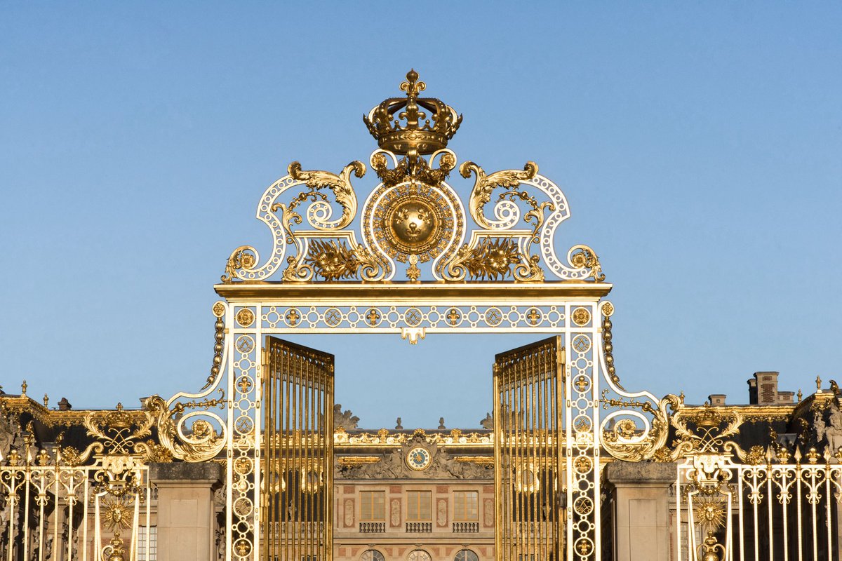 🇫🇷 Les vérifications sont terminées. Le Château est désormais ouvert.
🌍 The checks are complete. The Palace is now open.