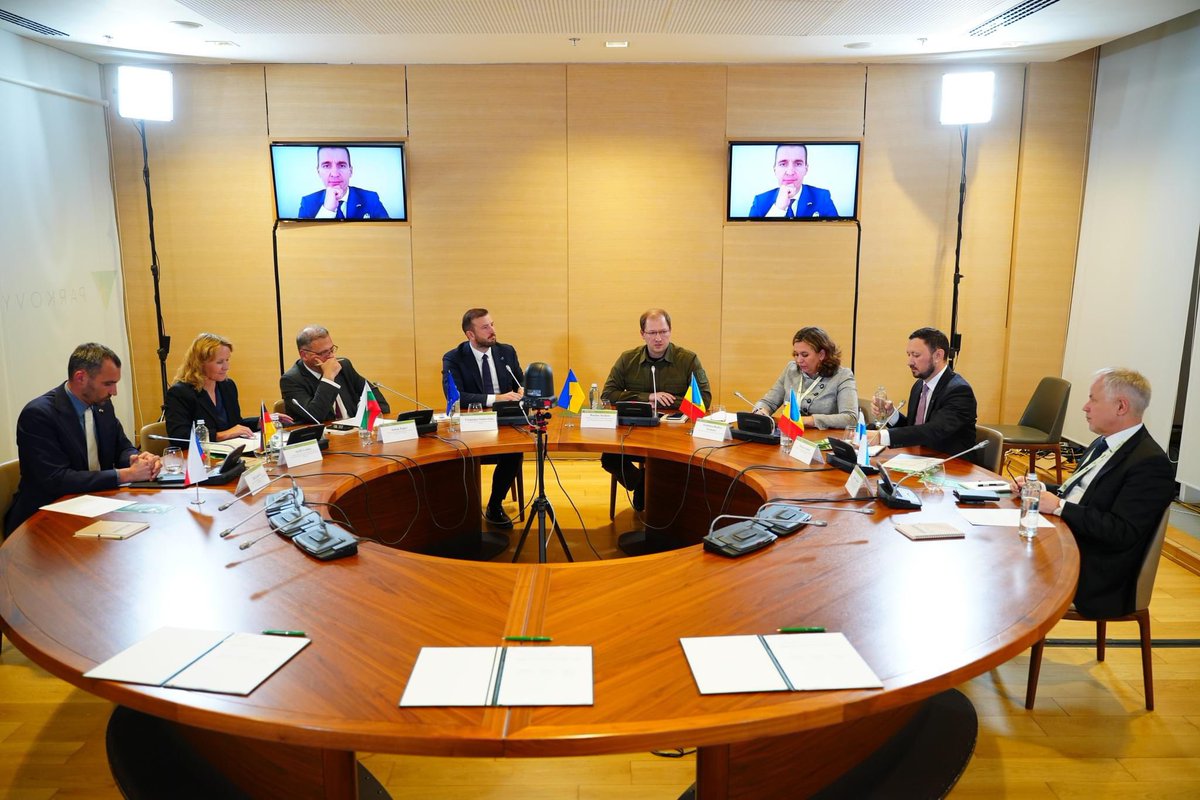 Mircea Fechet tweet media