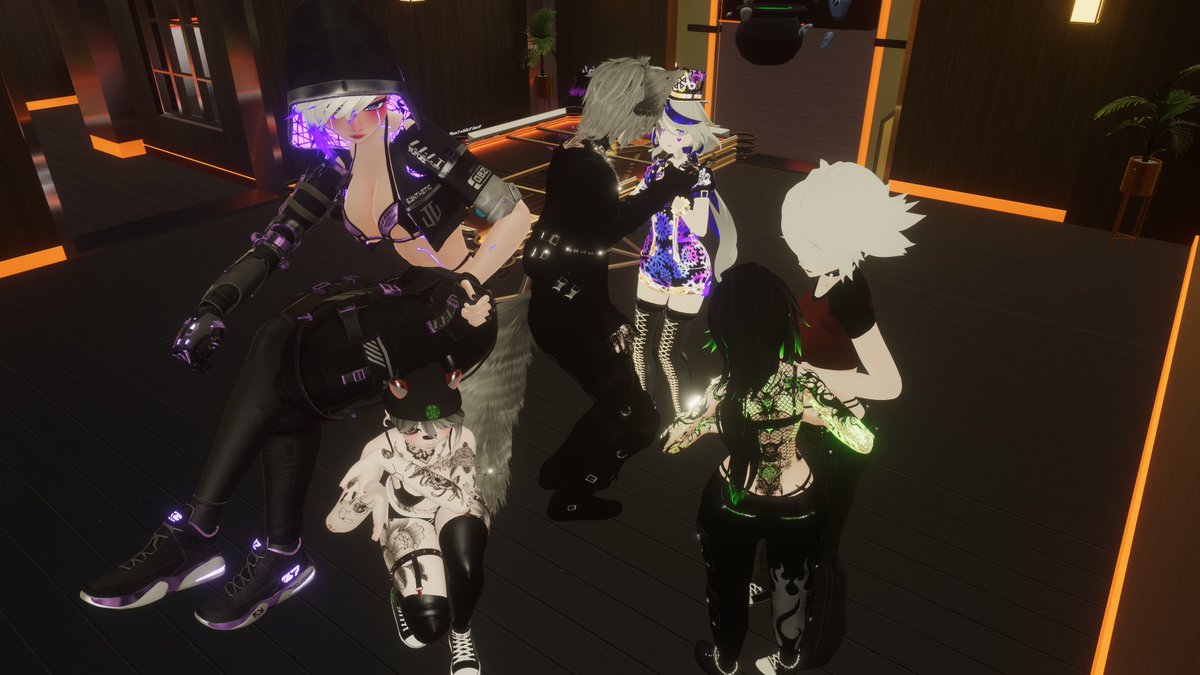 Cheers_STAR's tweet image. Also @STCommunity3 THX U for all the good times as well as the drinks lol Cheers to you guys! 💜🍻💜