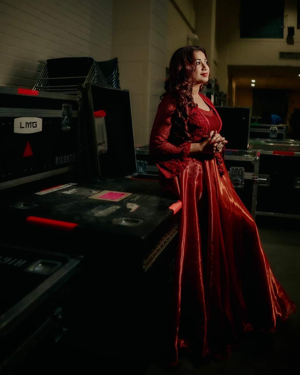 biztoday_intl's tweet photo. World's fabulous voice one & only @shreyaghoshal in #Red Outfit by Expressionist by Jaspreet, Jewellery b #azotiique & Stylist by #stylebysaachivj
Asst.: #styledbynikinagda #sanzimehta777
#ShreyaGhoshal #Bollywood #music #success #bestmusic https://t.co/j7goereddp