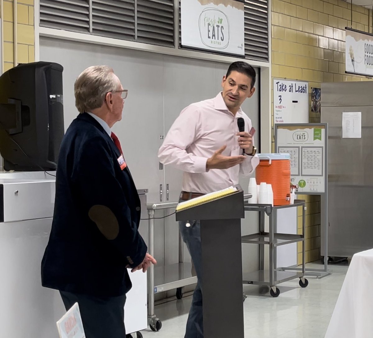 EddieGarciaVA's tweet photo. Huge thanks to the patriots of the Republican Party of Floyd County, Virginia for hosting a great community event last night!
#communitysupport #WorkingForWorkingPeople
#eddiegarcia4ussenatevirginia2024 https://t.co/yctQTLqM0x