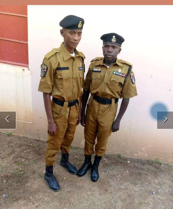 OjiUgo_nwa's tweet photo. Wait, these are the new NDLEA recruits? 

Aren’t they minors? I hear they passed out from the academy on Thursday 20th October 2023.

What exactly is going on in this country? https://t.co/Ca6IG6Q1T2
