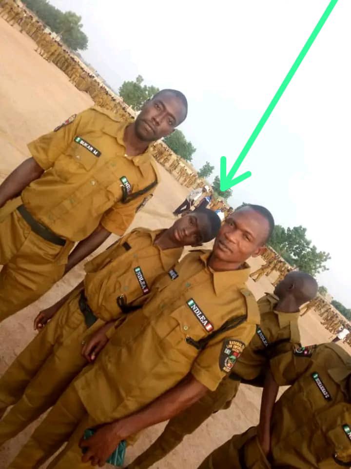 OjiUgo_nwa's tweet photo. Wait, these are the new NDLEA recruits? 

Aren’t they minors? I hear they passed out from the academy on Thursday 20th October 2023.

What exactly is going on in this country? https://t.co/Ca6IG6Q1T2