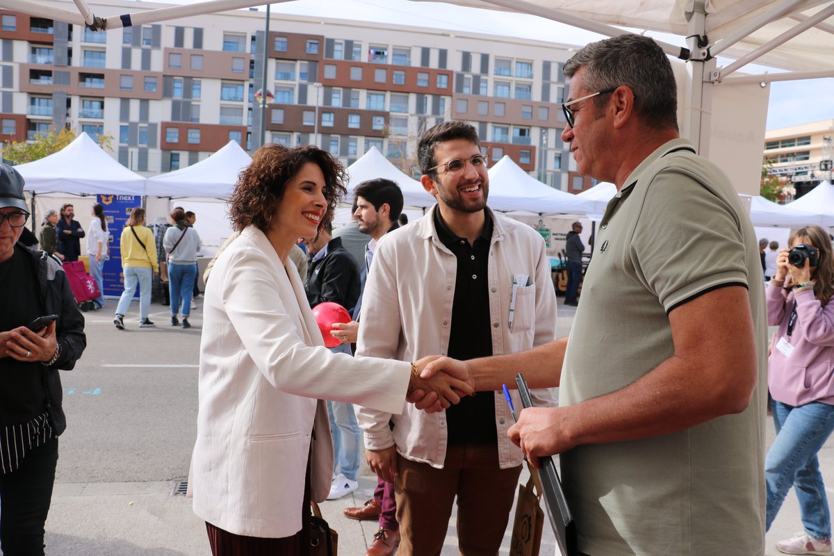 quartdepoblet's tweet photo. Inaguración de la Feria de Comercio y Pasarela 2023
#cristinamoralujan #franhidalgo #compraenquart https://t.co/v8BlKF13cx