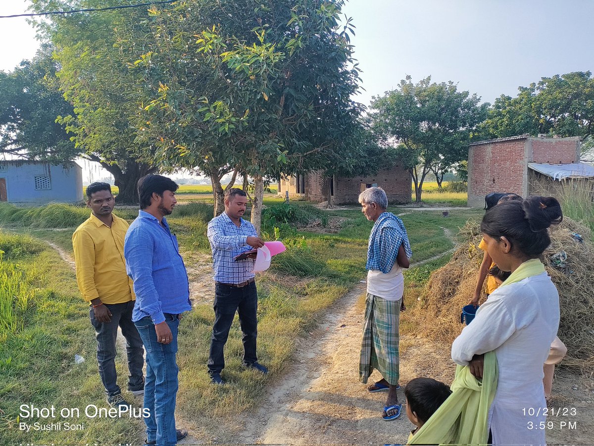 SDO2MAU1UPPCL's tweet photo. Combing at high loss feeder Salahabad, sub-station Rahjaniya, EDD 1 Mau..@aksharmaBharat @UppclChairman @UPPCLLKO @MD_PuVVNL @PuVVNLHQ @puvvnlmau https://t.co/y9MCPdlX6C