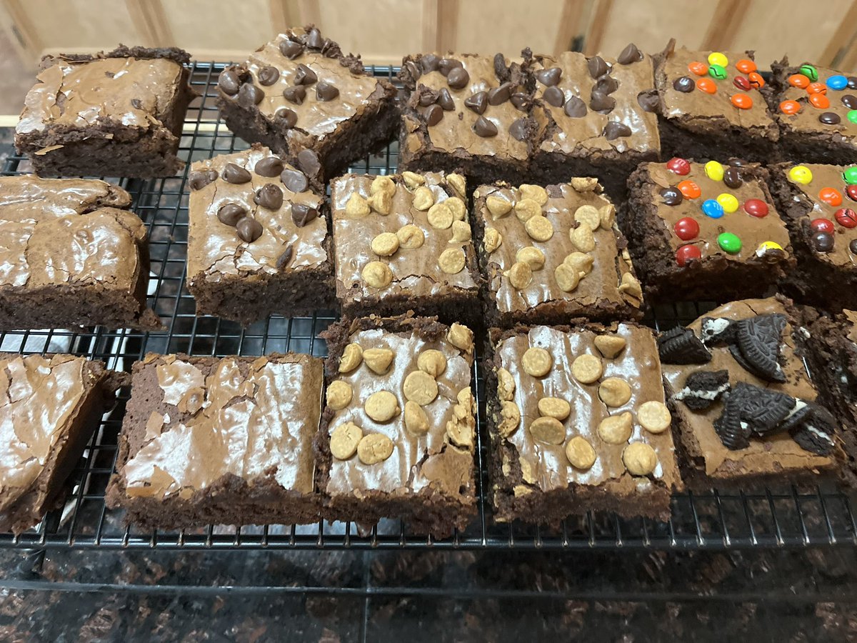 It was volunteer week <a href="/HMHCo/">HMH Education</a>! I enjoyed my time baking for <a href="/soldiersangels/">SoldiersAngels</a> These two packages of brownies and cookies are on their way to two amazing members of our military. Thank you for your service!