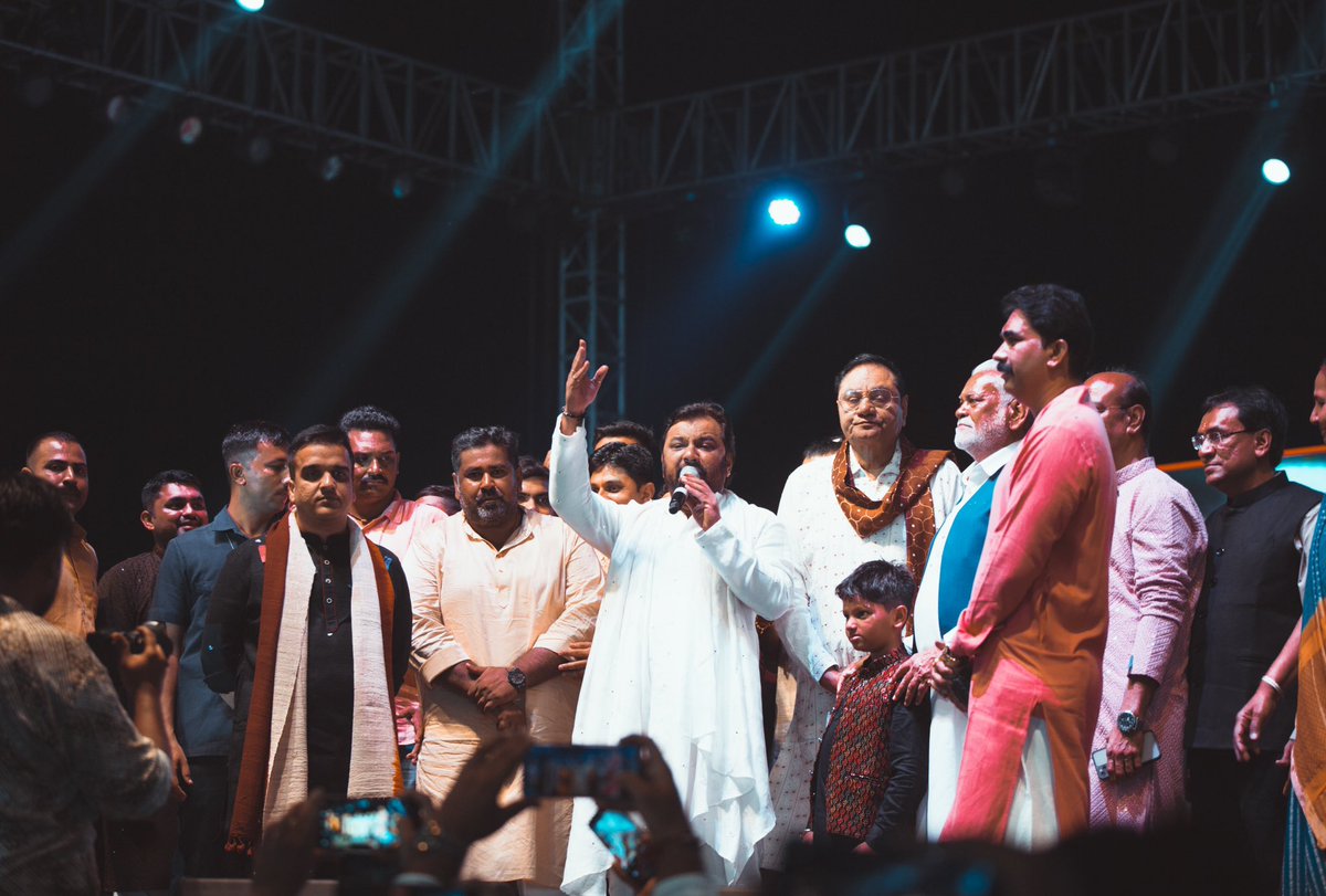 Kirtidan Gadhvi tweet media