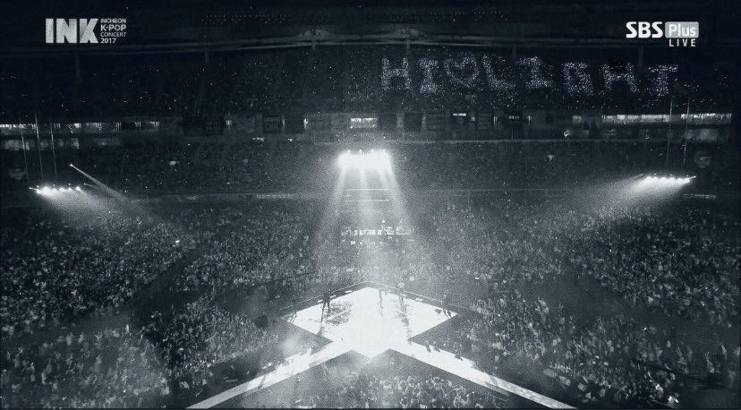 F4_Highlight's tweet photo. 이 안에 15년 있음 ㅁㅊ https://t.co/xRZtuuM7At