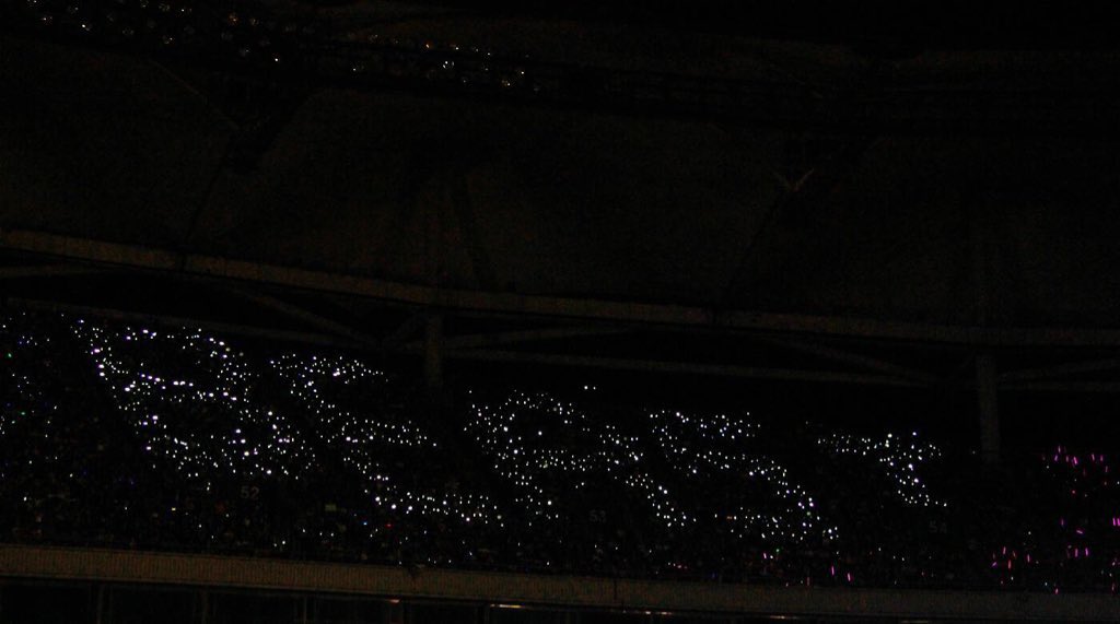 F4_Highlight's tweet photo. 이 안에 15년 있음 ㅁㅊ https://t.co/xRZtuuM7At