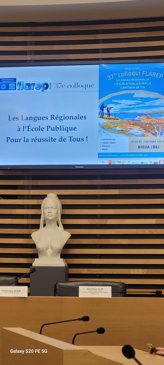 A Nice pour le 37ème Colloque Flarep. 

Merci à nos amis occitan pour cet accueil chaleureux. Un programme ambitieux de conférences et tables rondes, au service de nos langues régionales.