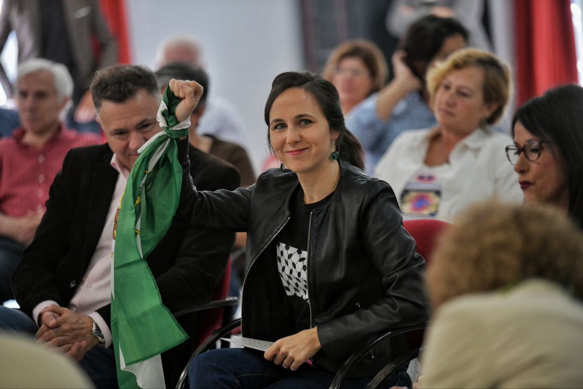 ionebelarra's tweet photo. Seguimos recorriendo todo el país para poder debatir con nuestra militancia el Podemos que queremos seguir construyendo. Gracias a todos y a todas por venir hoy a este encuentro en Córdoba. https://t.co/lie7DAyT4p