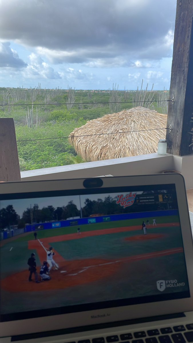 Watching the game…. 
<a href="/PiratesHonkbal/">Amsterdam Pirates</a>