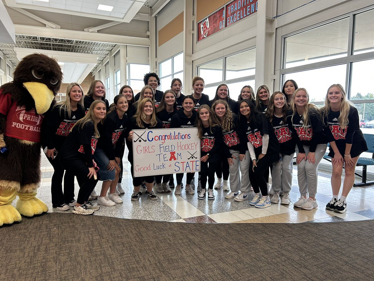 Rise and shine, it’s STATE CHAMPIONSHIP GAME DAY!! 

Varsity faces DSHA at 2 PM at Uihlein. Come out and support these ladies in their quest for a state title! GO HAWKS!!