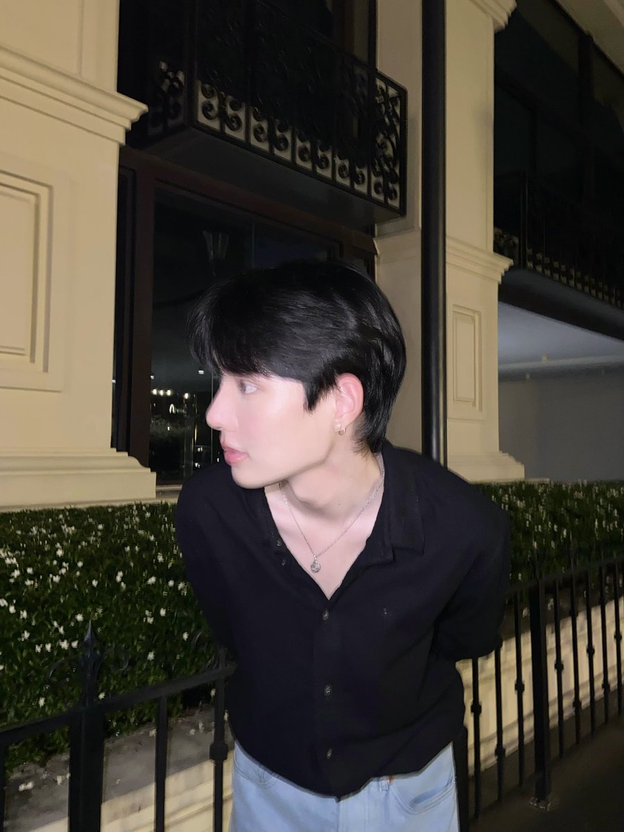 nampingnapat tweet picture