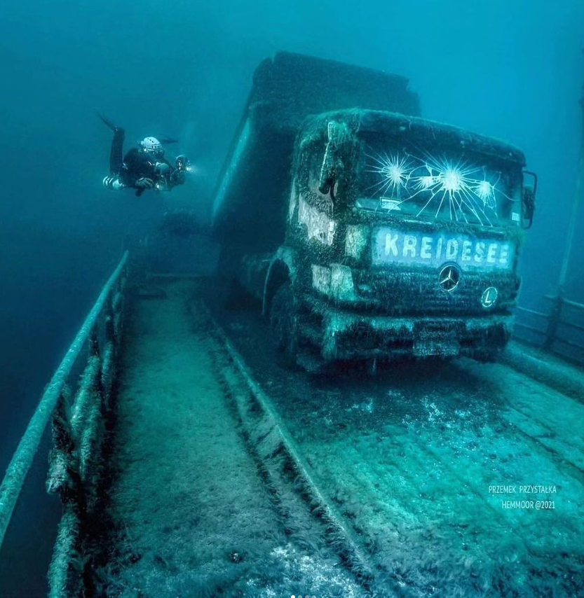 A sunken Mercedes truck.
Hemmoor Germany

#oceans #discoverocean #oceanphotography #oceanlovers #oceanlife #underwater #savetheocean #underwaterlife