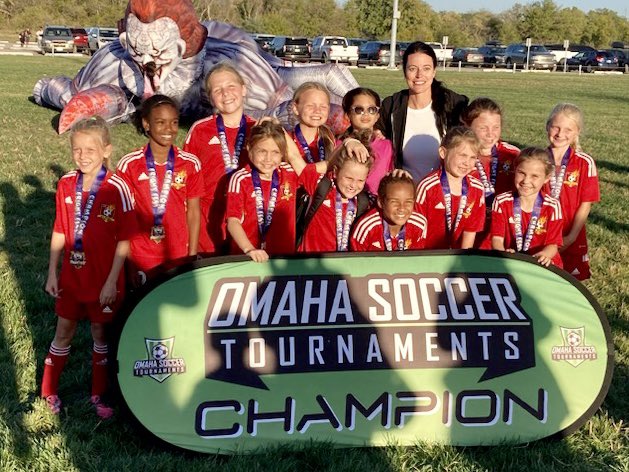 KCBlazeSC1's tweet image. Congratulations to our U10 KC Blaze Strikers on their Championship Win in Omaha’s Fright Fest Tournament! 

It was fun weekend of great competition &amp;amp; team bonding!

Great Work, Girls &amp;amp; Coach MJ! 

#KCBlazeSC #Champions #DevelopingTheFuture #SoccerFamily #YouthSoccer