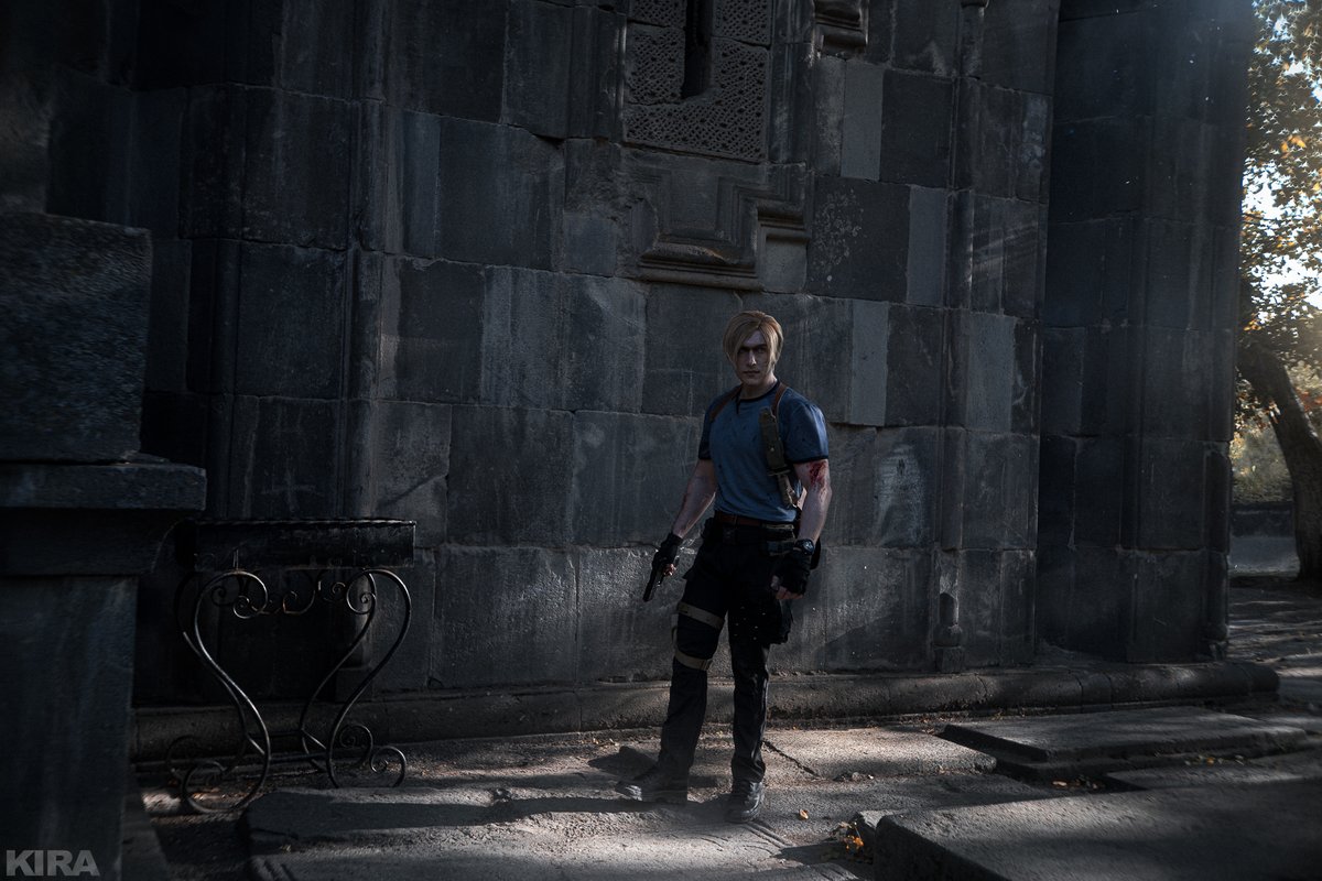 ledyanovv's tweet photo. This time everything will be different.

#ResidentEvil4Remake #LeonKennedy https://t.co/kZc3R2sFh0