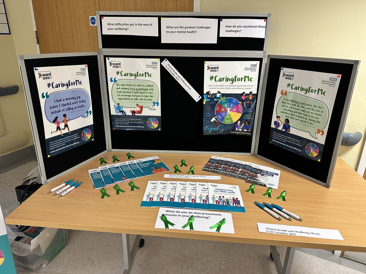 JenniferAnna86's tweet photo. 💚💚Great to speak to lots of different staff today about mental health and psychological wellbeing as part of our Mental Health &amp; Wellbeing Week @WorcsAcuteNHS #WorldMentalHealthDay #mentalhealth💚💚 https://t.co/95C622g2q8