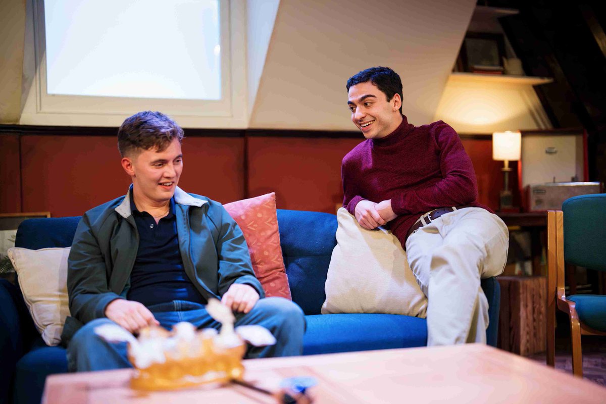 arcolatheatre's tweet image. It's press night for @MattParv's Gentlemen &amp;amp; we're wishing the team the best of luck!

You can watch the explosive new drama exploring power &amp;amp; class structures at universities from just £15, plus there will be Q&amp;amp;As &amp;amp; social nights throughout October.

buff.ly/4635iAw