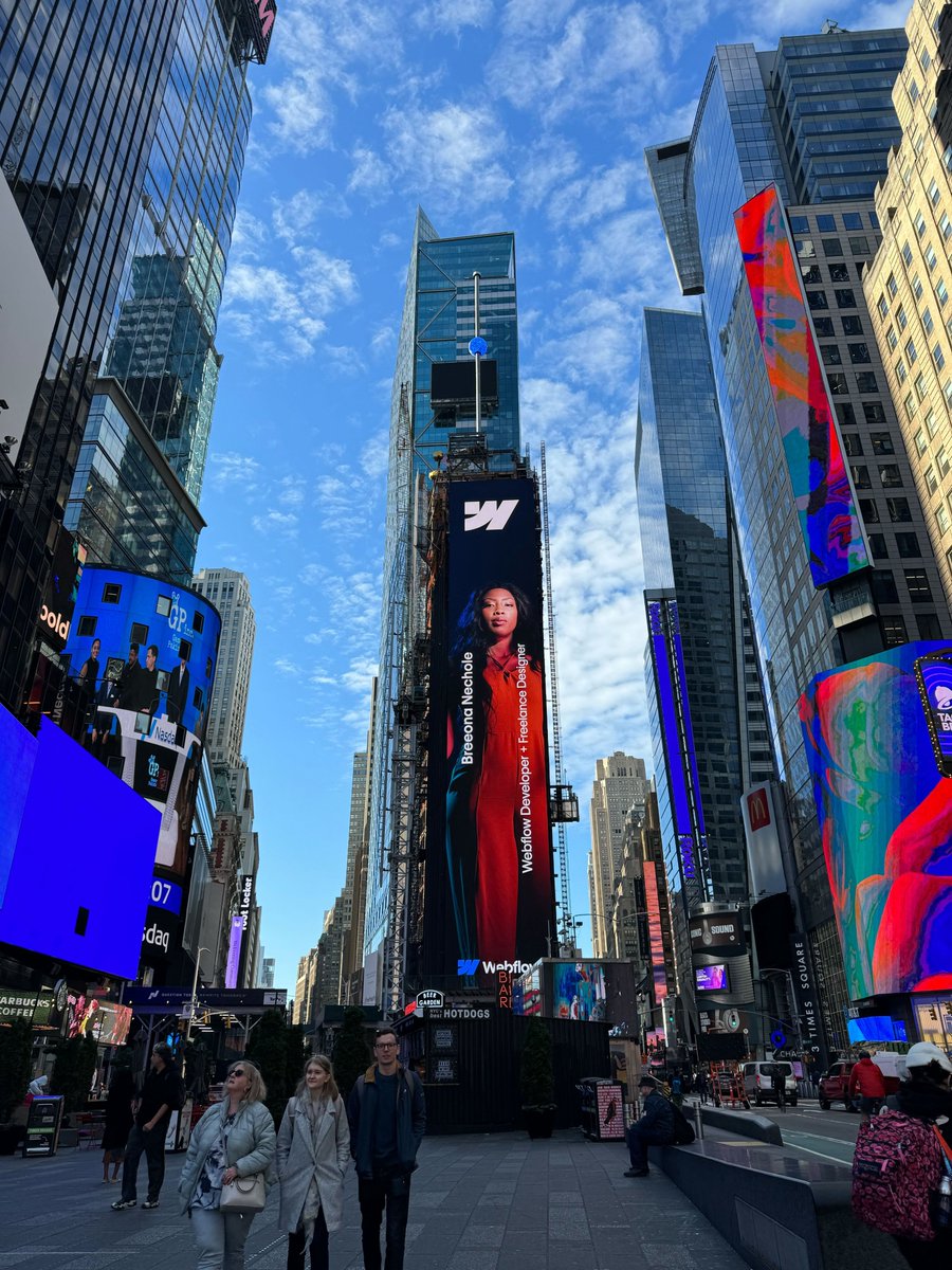 My momma and I have been crying the past hour! I think it's the only appropriate response to seeing yourself ON A BILLBOARD IN TIMES SQUARE!!! 😭 #period