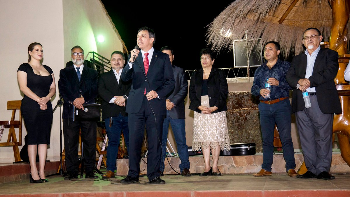 OscarPaciello's tweet image. El viernes compartimos un encuentro con colegas de Caacupé a quienes quiero expresar mi profundo agradecimiento por su presencia y apoyo. 
En este camino, nunca estuve solo, y ustedes han sido una fuente inagotable de inspiración y fortaleza. 
(1/2)