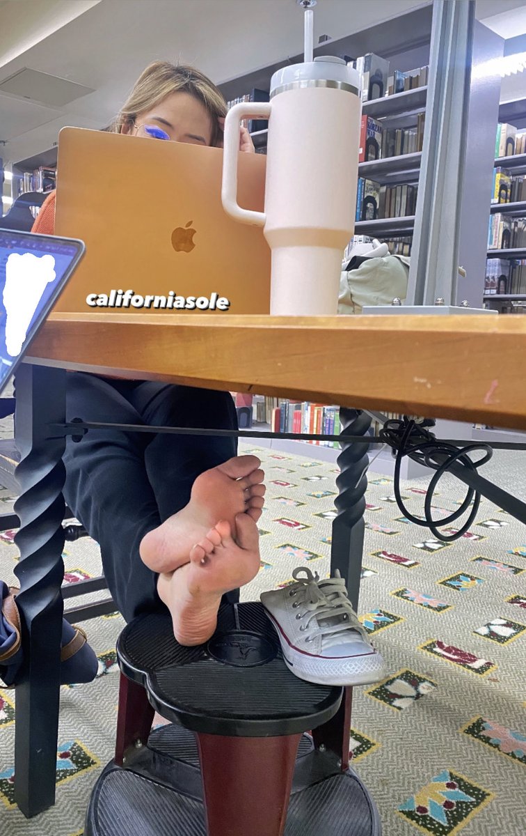 californiasole0's tweet photo. POV: the new young professor slips her bare feet outta her beaten converse in the library, oblivious to all the pervy students eyeing her soles https://t.co/jlxot4lpmj