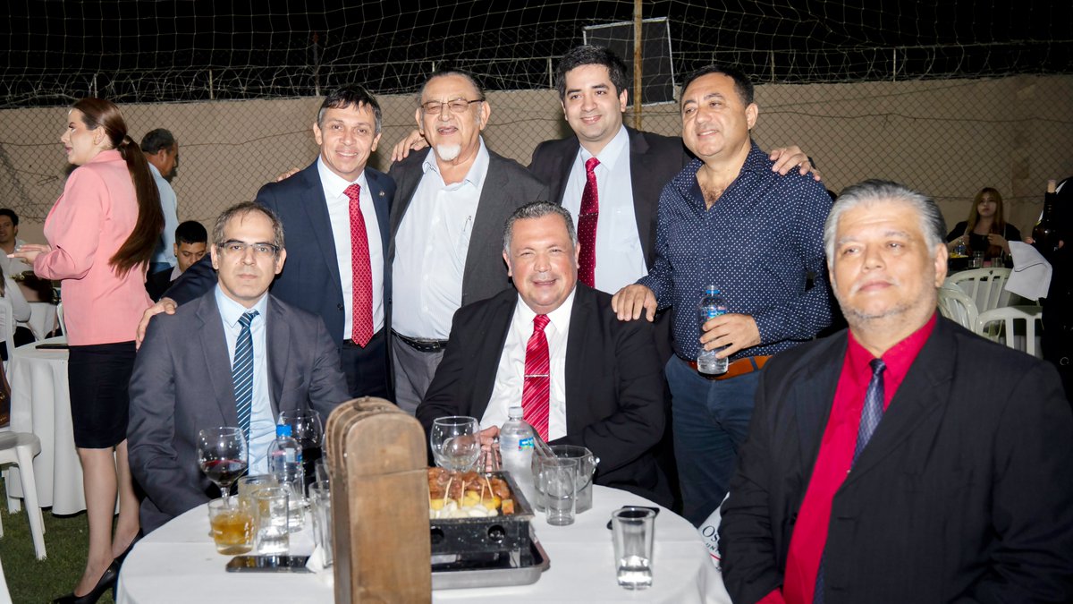 OscarPaciello's tweet image. El viernes compartimos un encuentro con colegas de Caacupé a quienes quiero expresar mi profundo agradecimiento por su presencia y apoyo. 
En este camino, nunca estuve solo, y ustedes han sido una fuente inagotable de inspiración y fortaleza. 
(1/2)