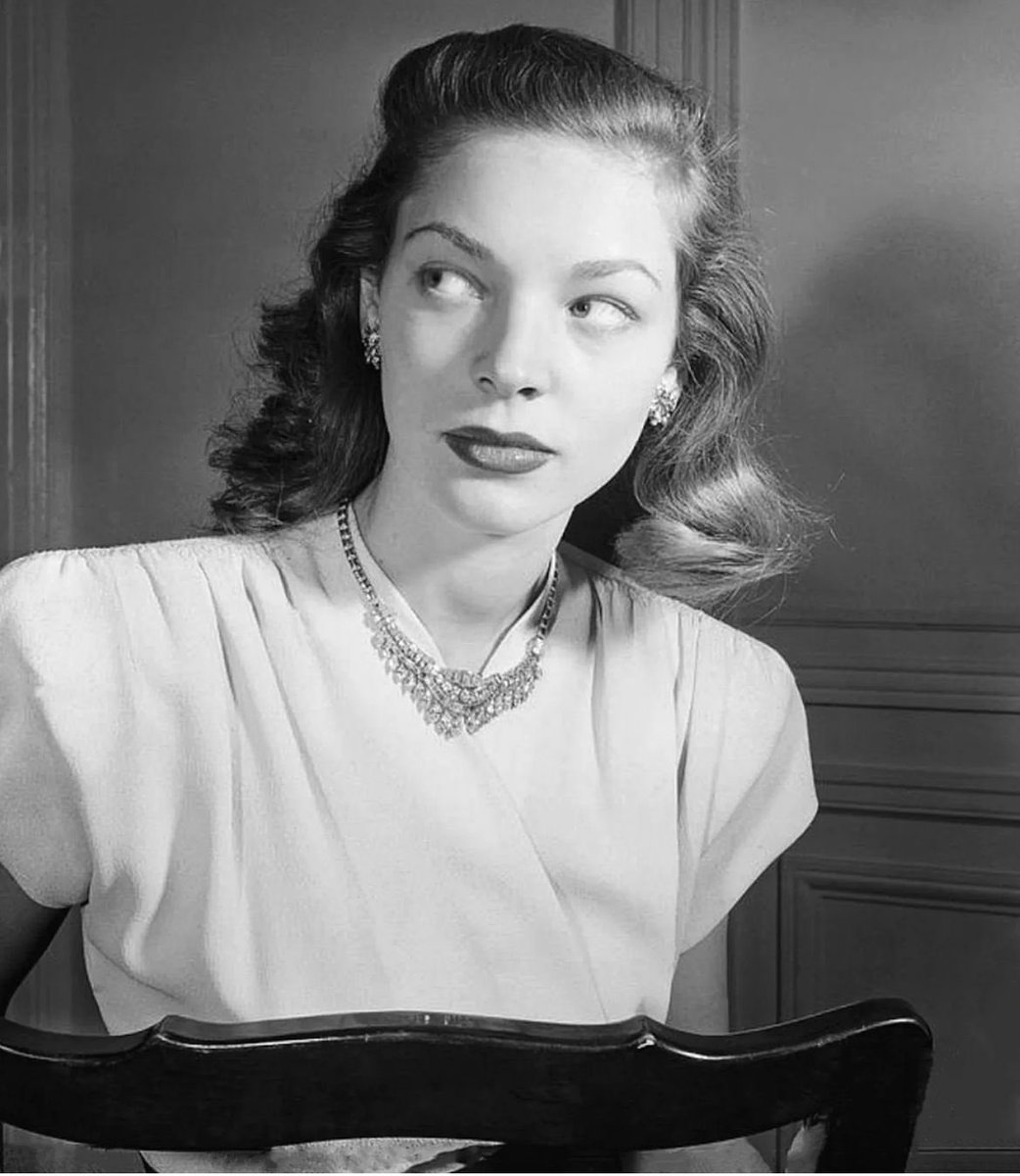 Lauren Bacall, 1945.