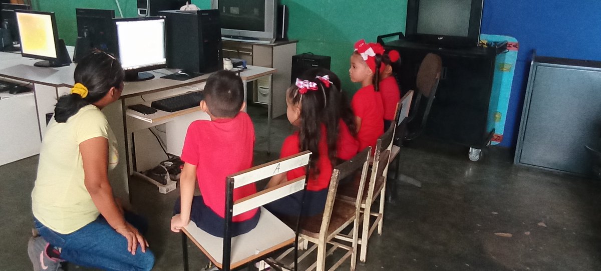 #09OCT23 El CBIT Las Delicias del Municipio Guaribe del Estado Guárico Iniciamos las actividades con alegría 
@MPPEDUCACION 
<a href="/Fundabit_/">FundabitOficial</a> 
<a href="/fundabitguaric2/">Fundabit Guárico</a> 
<a href="/_LaAvanzadora/">Yelitze Santaella</a> 
<a href="/EliasEducacion1/">Elías Zurita</a> 
<a href="/Nasl/">North America Sports</a>