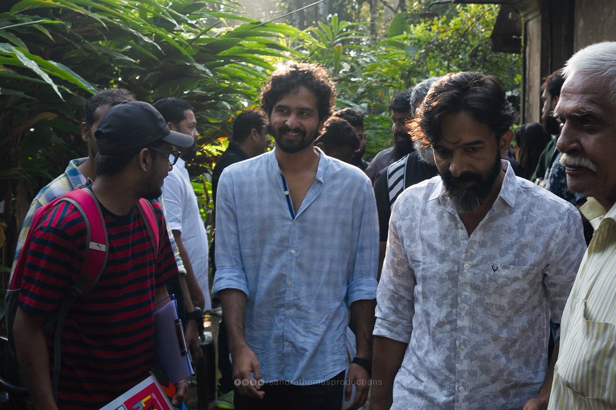 sandrathomaspro's tweet photo. The Pooja Ceremony of Sandra Thomas Productions - Production No. 2 with an ensemble cast of Shane Nigam, Shine Tom Chacko, Baburaj &amp; Anagha, titled "Little Hearts" was held today! 🎬🙏🏼💜

#stp #sandrathomas #shinetomchacko #shanenigam #sandrathomasproductions https://t.co/typsOHxKTR