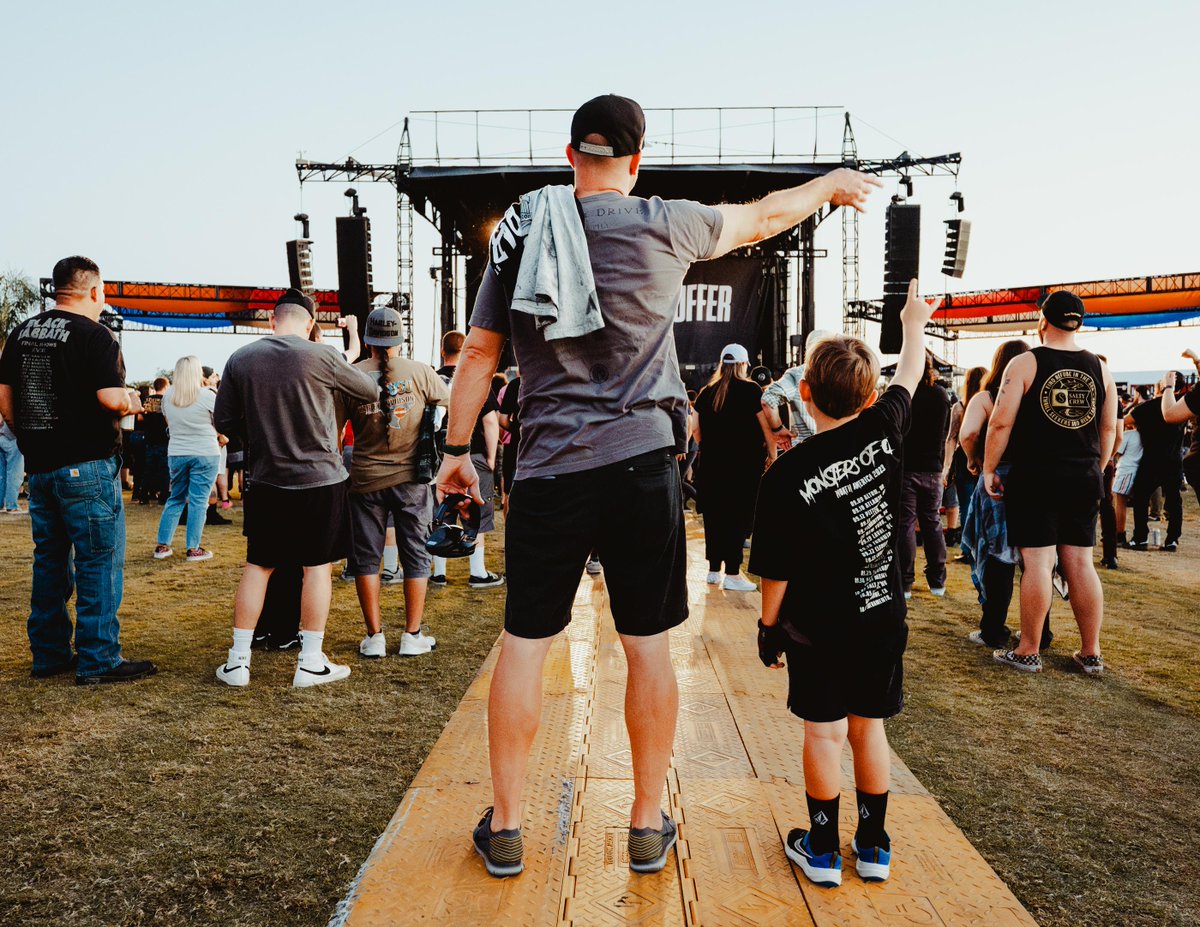 PARKWAY DRIVE BROUGHT THE HEAT 🔥 Unforgettable night crowd-surfing, head banging, and rocking out in our lawn.

📸 Heather Koepp