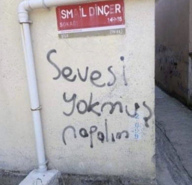 duvardakisoz's tweet photo. Sevesi yokmuş napalım https://t.co/8LOUfICXIk