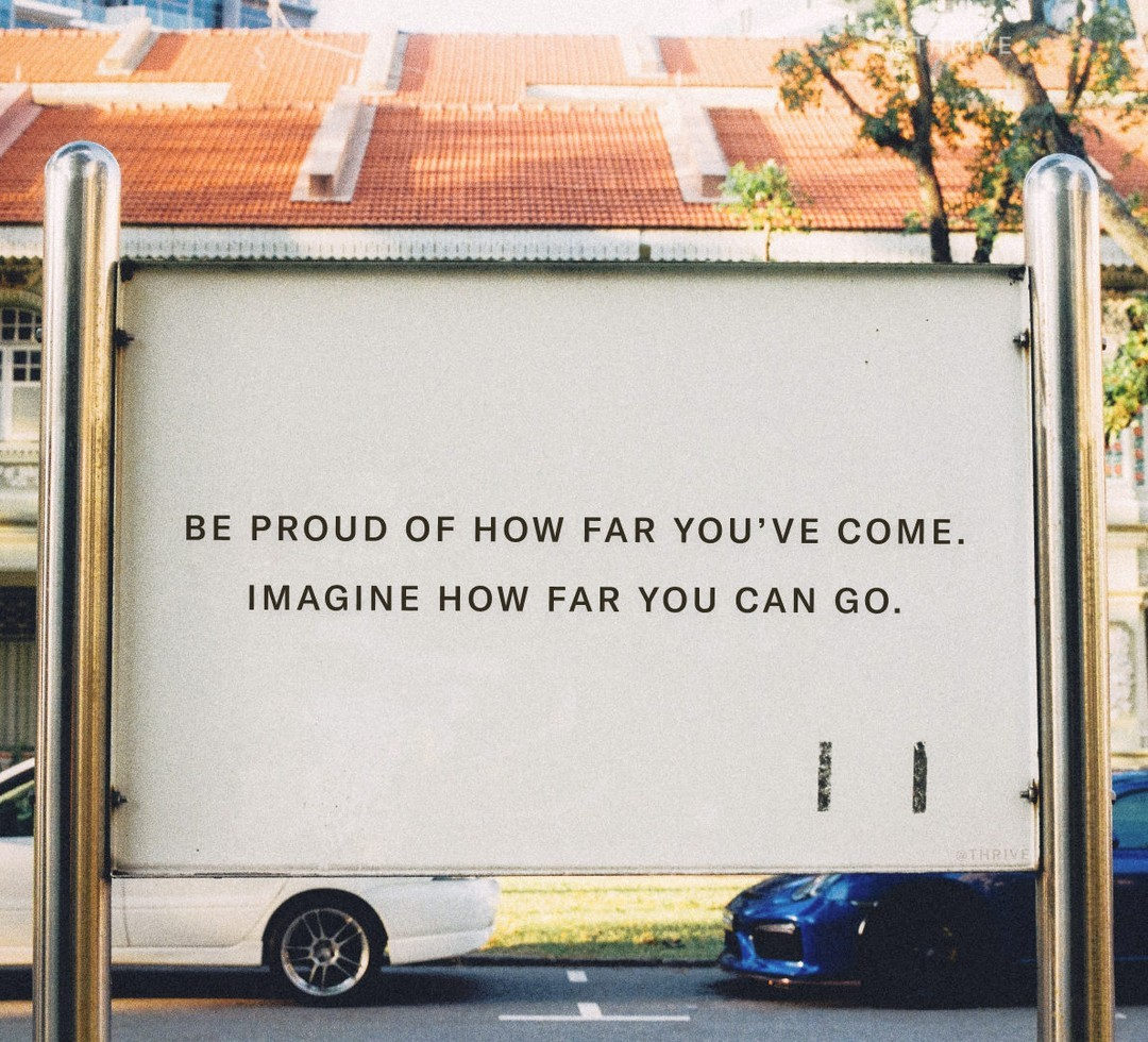 thrive's tweet photo. Keep moving forward. ➡️ #MondayMotivation https://t.co/O4Kl5PAshD