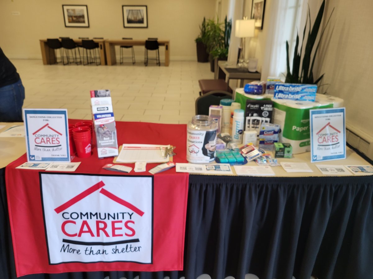 CARES4homeless's tweet image. A Big THANK YOU! to the @GHAR for showing that our Community truly CARES! They provided a generous amount of donations during their Annual Meeting &amp;amp; Trade Show last week.  Pictured with our Development Director Tim Settlemyer, is Laurie Carney, VP of the GHRF. #MoreThanShelter
