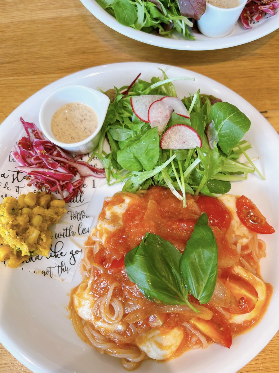 erisenseidesu's tweet photo. #109の日 
#ONEOKROCK
今日は友達とランチ https://t.co/PnrHumI0KW