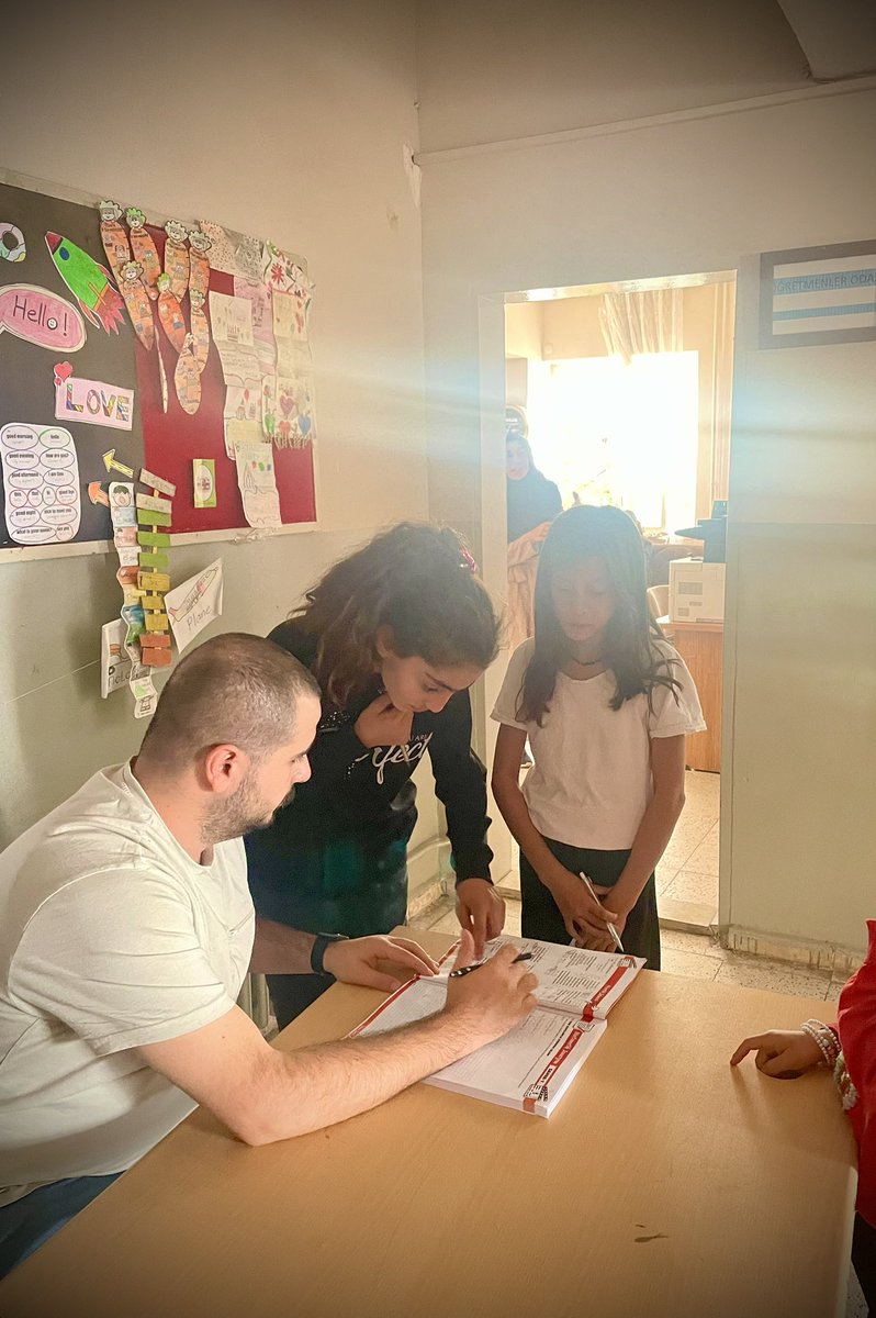 bayrakio's tweet photo. Öğrencilerimizin LGS hazırlıkları tüm hızıyla devam ediyor. 📚✏️⏳

@Diyarbakirmem 
@CermikMEM 
@muratbozdogan21 https://t.co/yf7HB85tdX