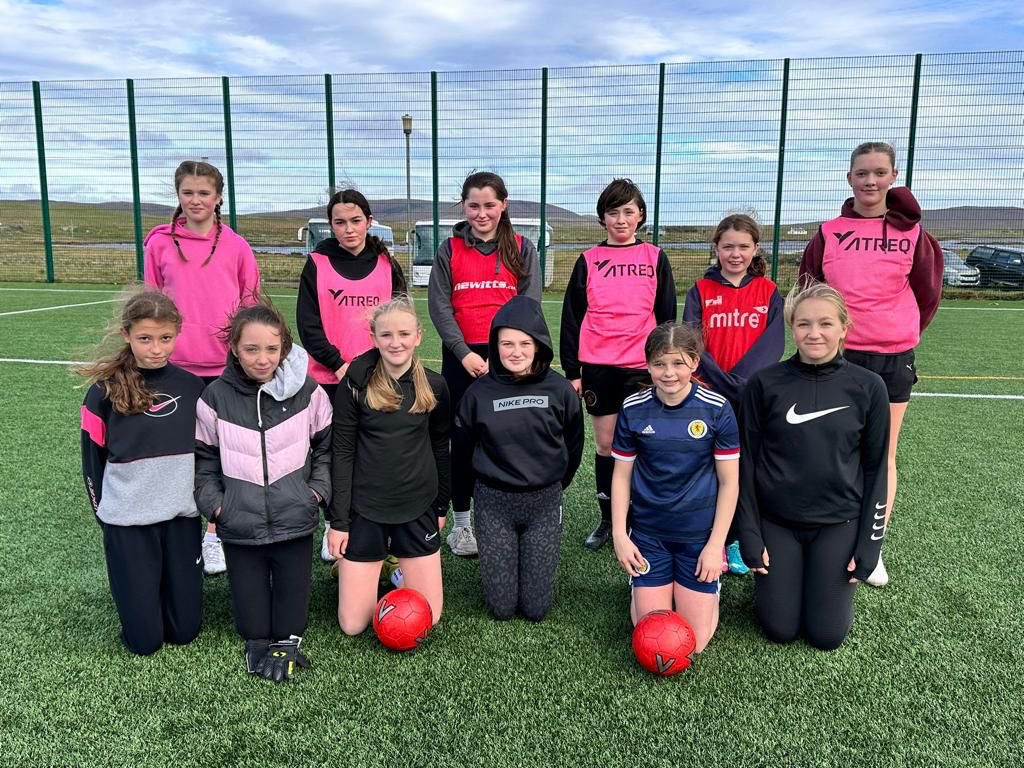 WiigaLadies's tweet image. In partnership with the CNES Active Schools Team, we hosted the Uist &amp;amp; Barra primary school girls football festival at the weekend in North Uist. 

Great fun was had by all! 🤩🤩

#SheCanSheWill | @SportOuter | @ScotFANorth