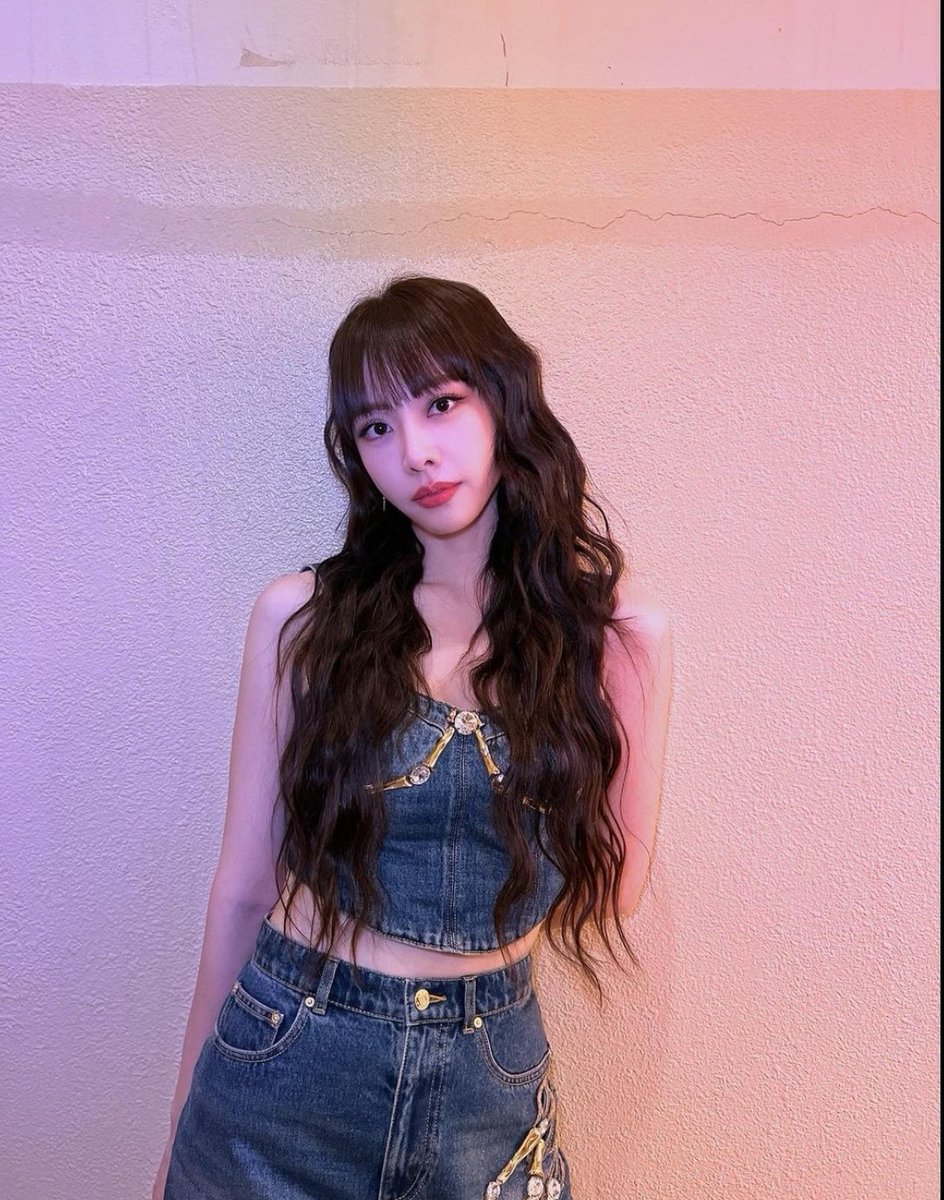 mymoodistwice's tweet photo. BBGIRLS' Eunji stuns in newly shared photo. https://t.co/Vm9lveuEGT