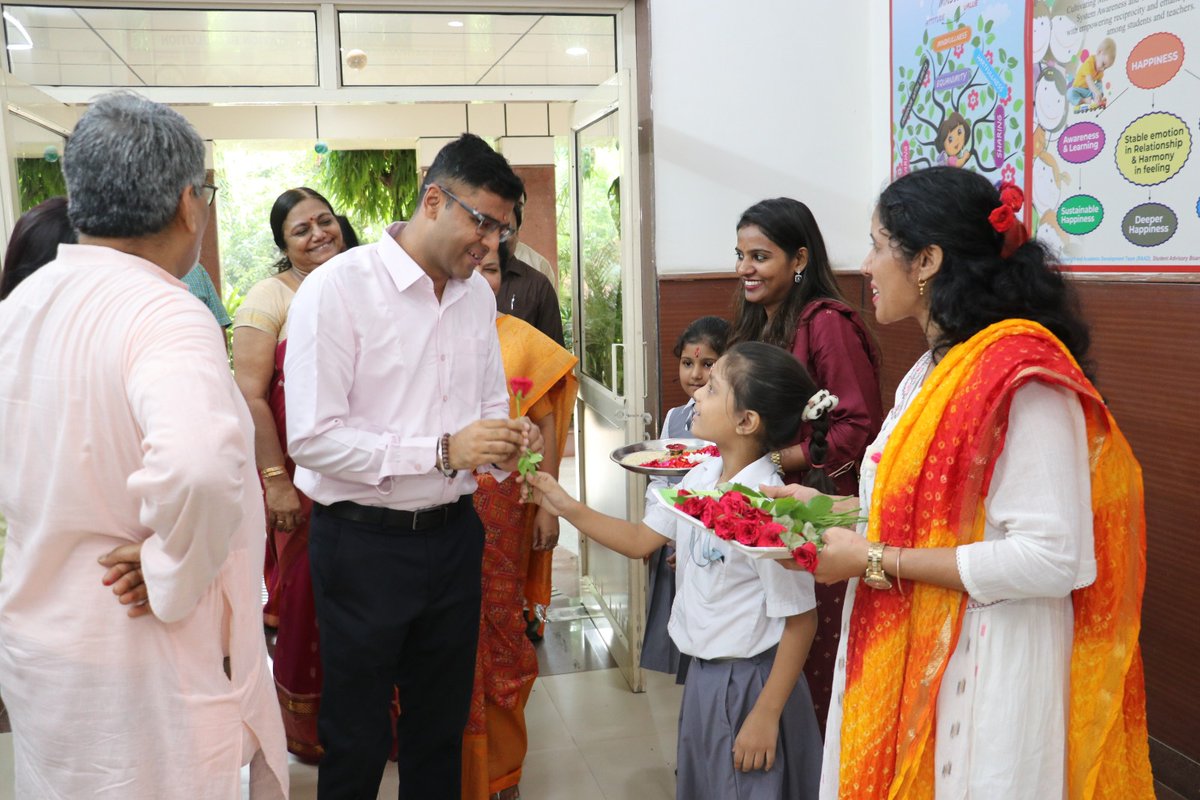 SbvRouse's tweet photo. Inauguration of language lab by Director of Education https://t.co/vPQ6UG0IYu