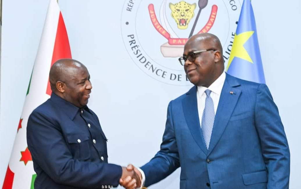 BdiCitizen's tweet photo. #OCAF CONTRE #GIHETA
La bellíssima Jeannette.
Je t'❤, moi non plus.
Et l'épines ds le pied (umuntu aguhanda nk'ihwa mu kirenge)? Et le verre d'O empoisoné (uyo yogushirira uburozi mu kirahure)
Forum des fams leaders contre implicat° évidente ds l'exterminat° des tutsis en RDC https://t.co/EsmyimF9Ua