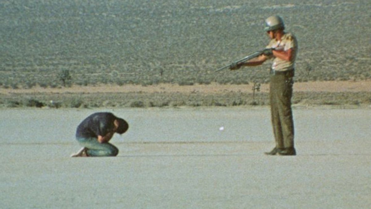 duodepassionnes's tweet photo. Punishment Park, Peter Watkins (1971)

Un film qui dénonce et reflète le système américain ainsi que la politique de certains pays d'aujourd'hui, une police qui tue et un gouvernement qui censure contre des jeunes révoltés qui refusent la guerre et la politique du pays. Obakeiu https://t.co/MeAGw6E4vo