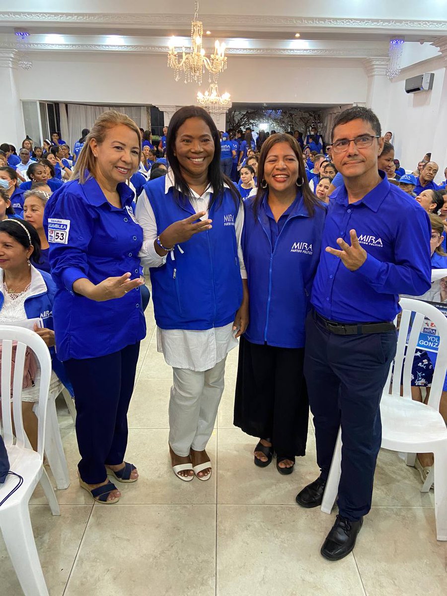VitolaRaviba42's tweet photo. Gran evento, lleno de alegría 
Los Miraistas del Magdalena celebramos la adhesion a Campaña  de la Dra Mallath Martinez Candidata a la Gobernación del Magdalena. https://t.co/KayzpGvHaC