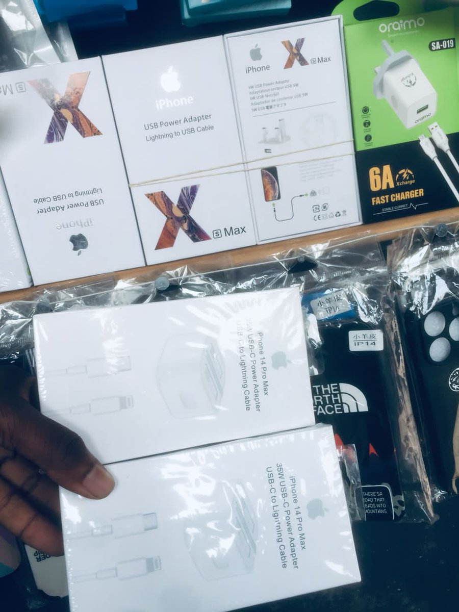 NtheleDaniel's tweet photo. All types of iPhone chargers available,
 type c to iPhone chargers k200
Normal iphone chargers k120
We are located along Nationalist road UTH, call or whatsapp us on 0777790170 
Let's win together 🙏🤝🤝try us and never regret 😍 https://t.co/KxQlsMXt9n