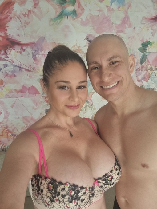 😊💋 @BradKnightXXX https://t.co/XfwGPbHjpt<a class="tags" href="/tag/bradknightxxx">@bradknightxxx</a>