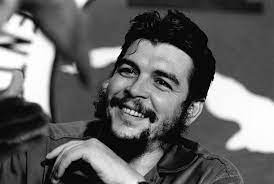 PinoCacucci1's tweet photo. 9 ottobre 1967. In Bolivia, a La Higuera, Ernesto Guevara veniva assassinato dopo essere stato catturato dai ranger, al termine di un'operazione guidata dall'agente della Cia Félix Rodríguez. Avevano atteso tutta la notte l'ordine dagli USA. Che arrivò. Hasta siempre, comandante. https://t.co/fT3NHp3exk