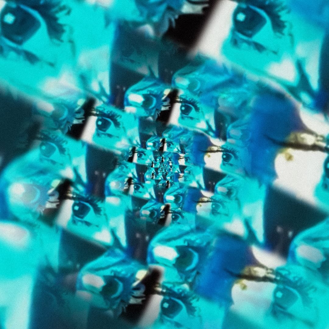 DL3 IS COMING!! 🦋

Dua Lipa ha archivado todas sus publicaciones y ha cambiado su foto de perfil, lo que se significa que la nueva era ya ha llegado…